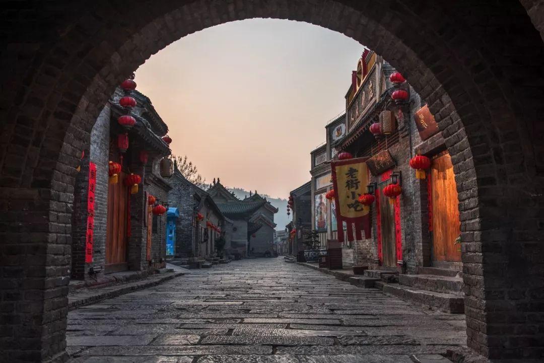 逃出林中村